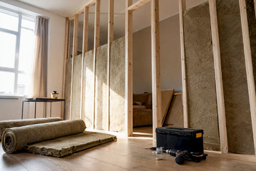Partially assembled temporary soundproofing partition wall